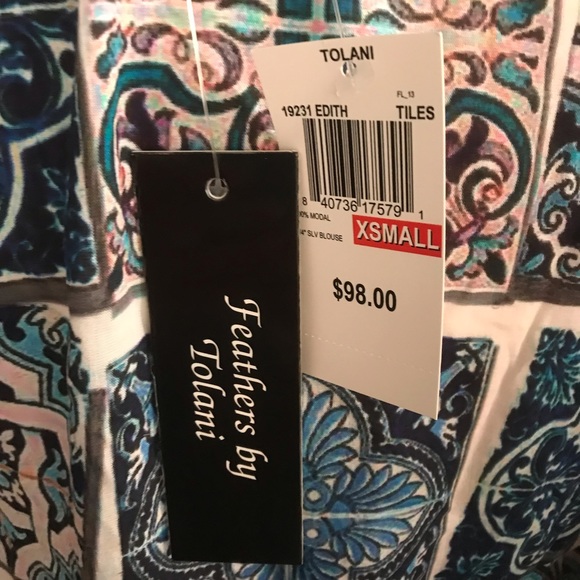 Feathers by Tolani Tie Neck Top in "Tile" Print NWT - Picture 3 of 8